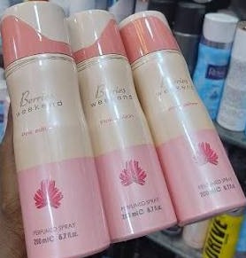 berries weekend pink edition 200ml